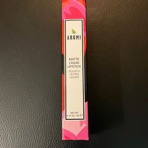 AROMI Matte Liquid Lipstick 💄 SEALED nwt